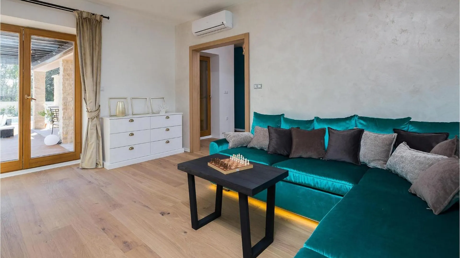 Villa Paula Ugljan Holiday home